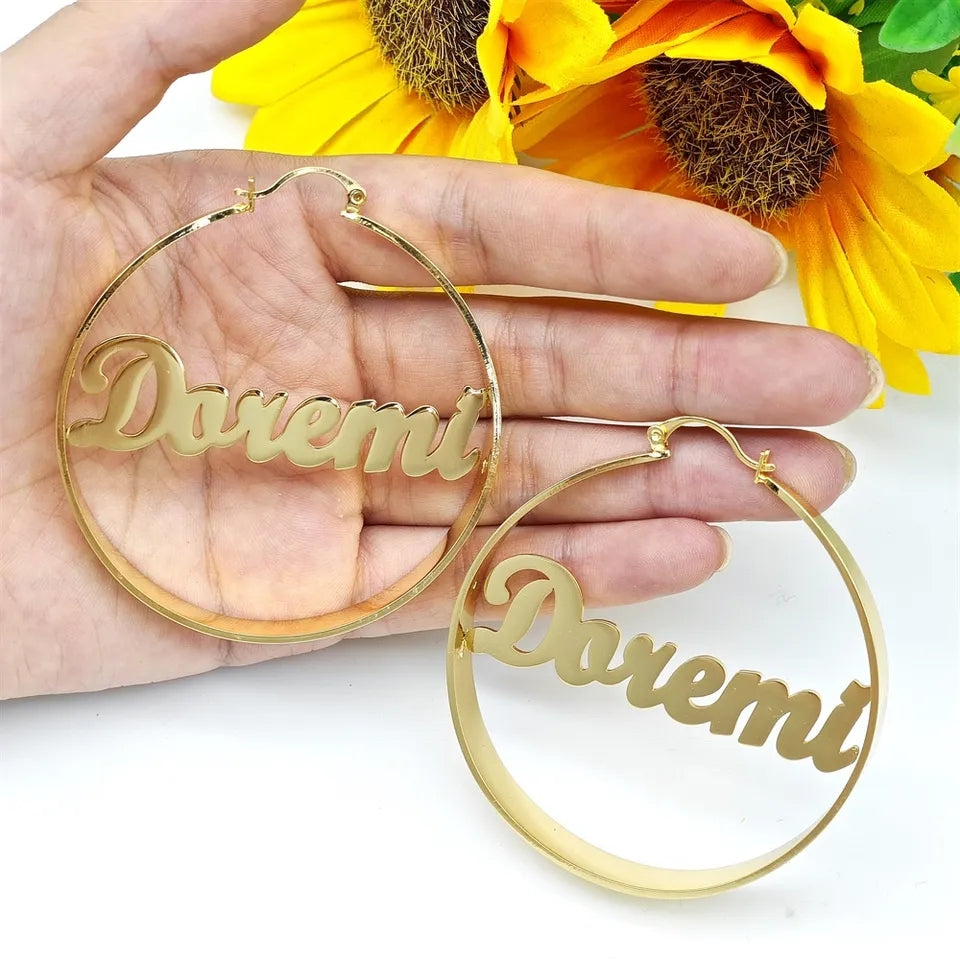 Middle Thick Name Hoops