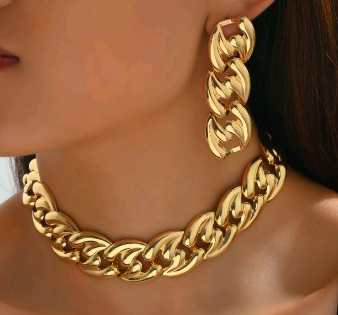 Gold Link Necklace Set