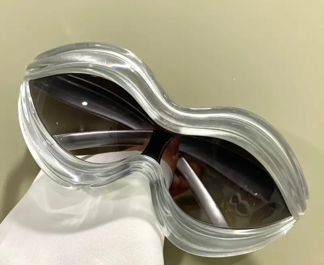 Lip Sunglasses
