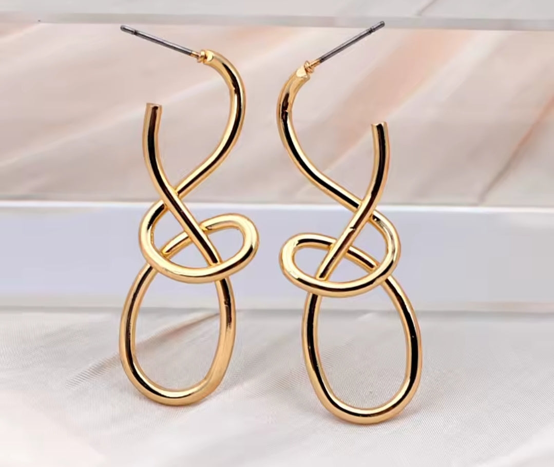 Simple Knot Earrings