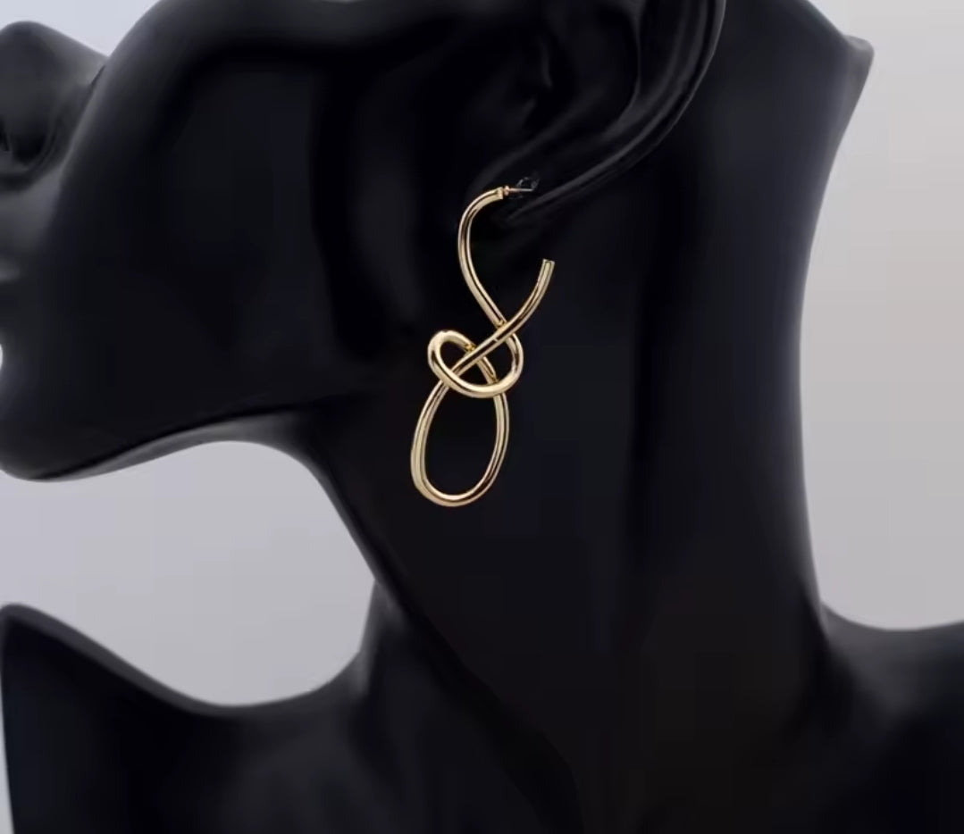 Simple Knot Earrings