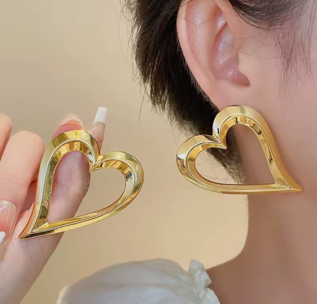 Oversized Open Heart Studs