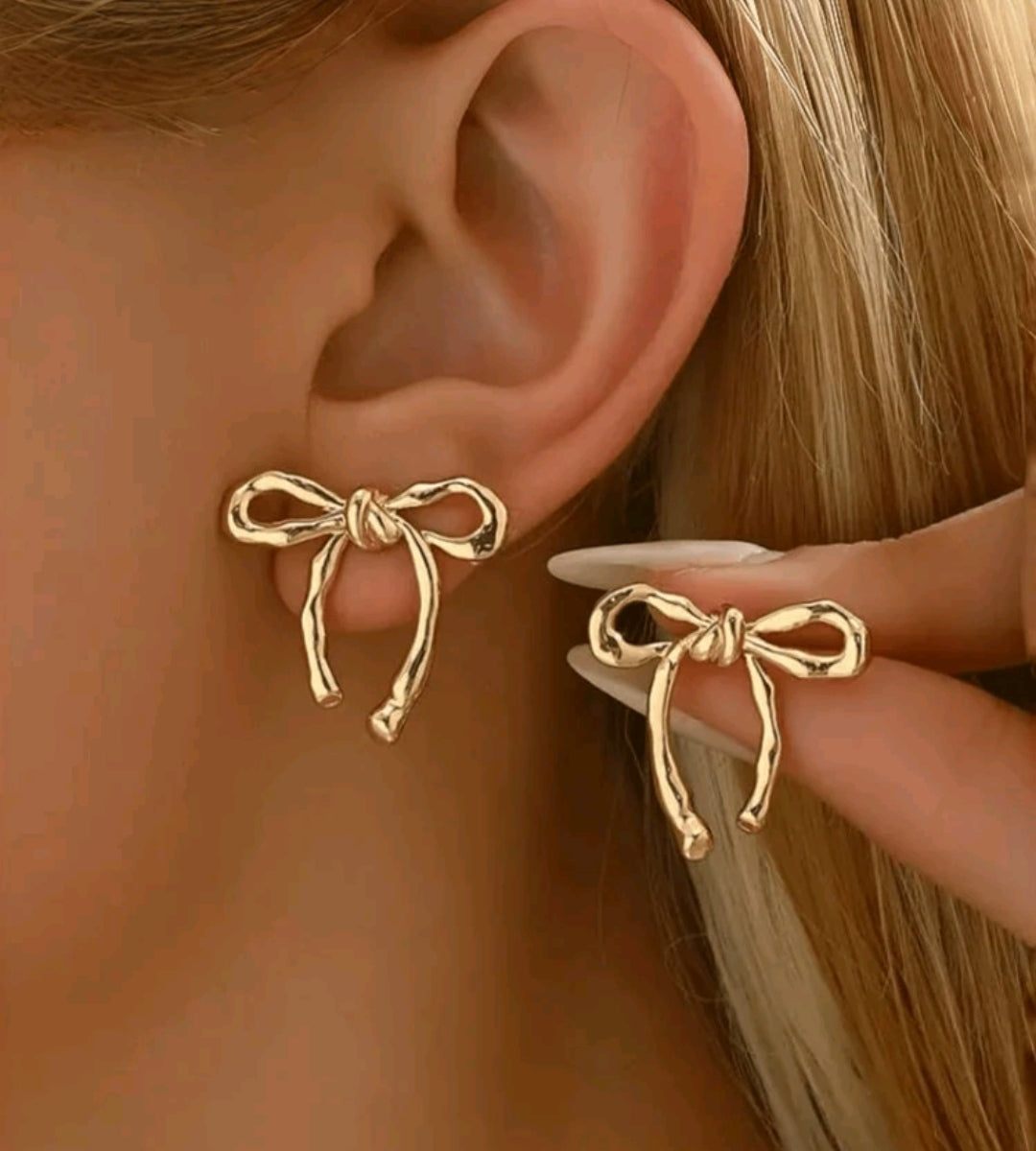 Dainty Bow Studs