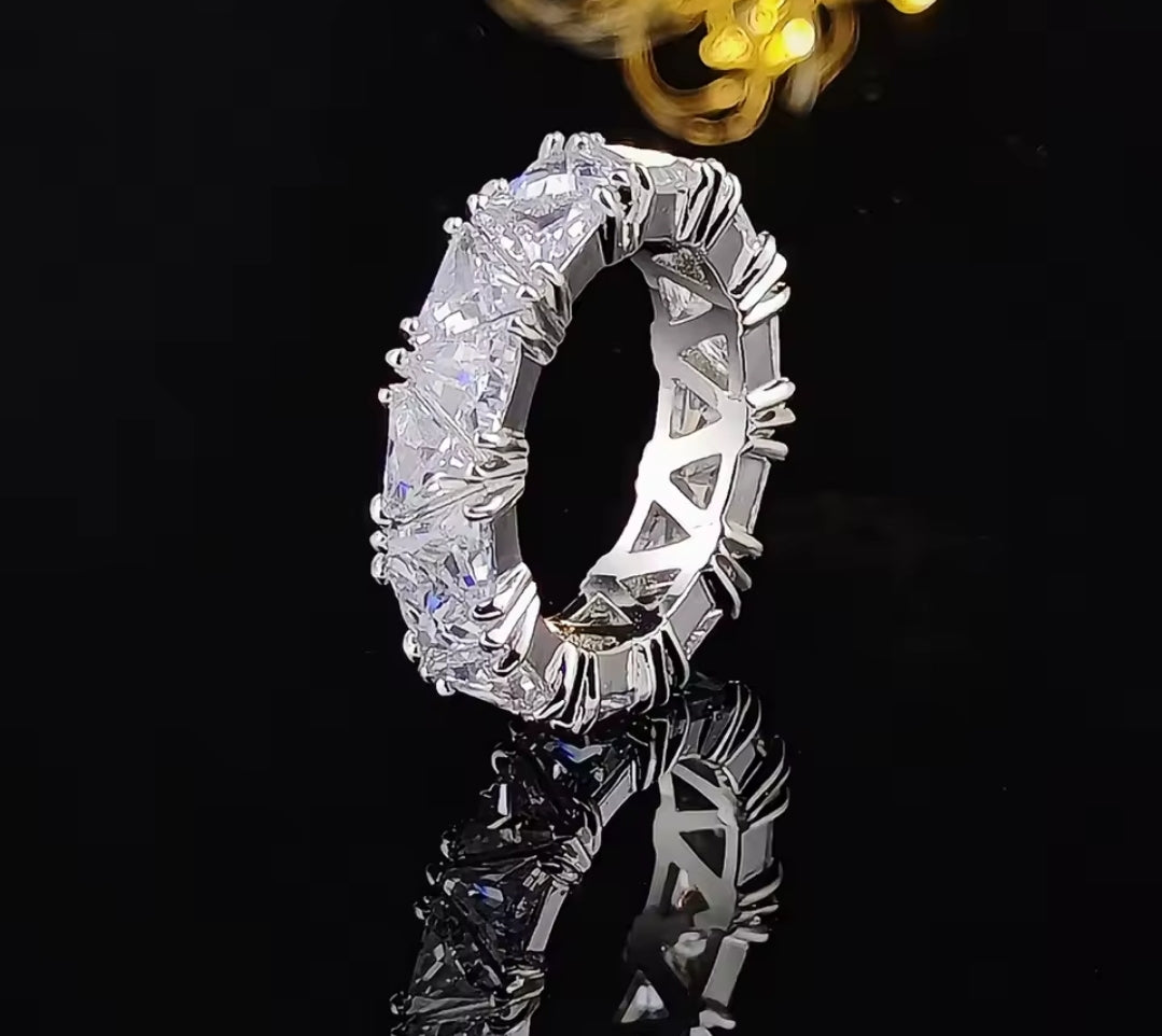 "Gorgeous" Ring