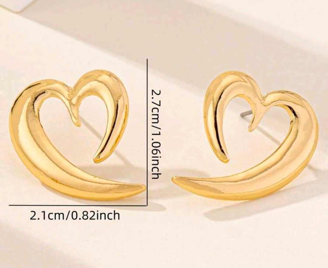 Aspria Heart Studs