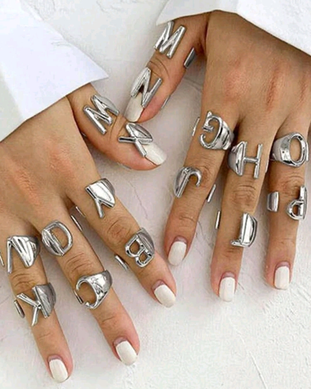 "Naja" Initial Ring