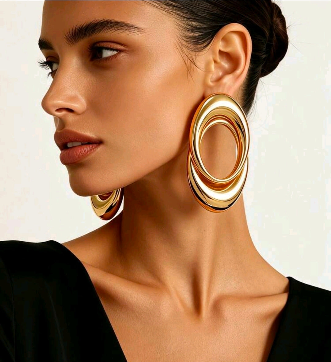 Double O Stud Earrings
