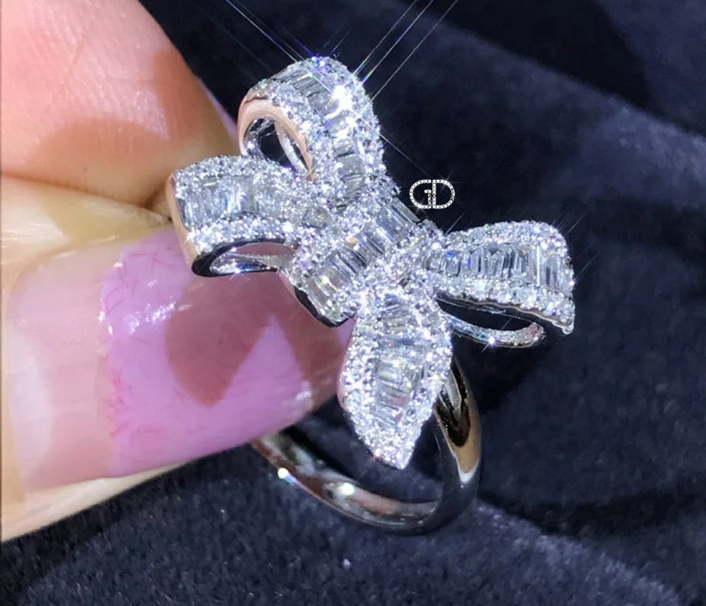 "Shay" Rhinestone Bow Ring