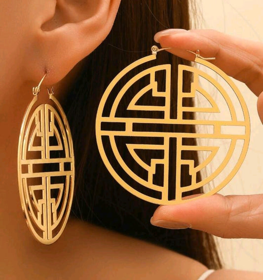 Geometric Hoops