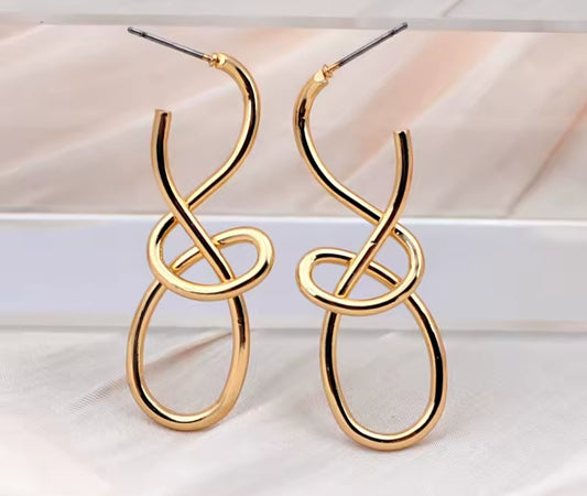 Simple Knot Earrings