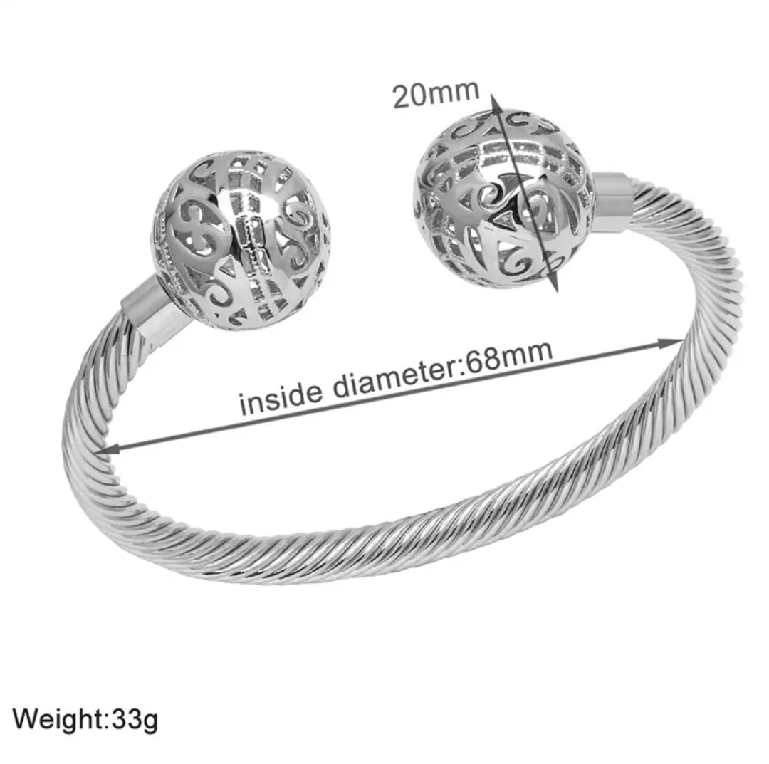 Aveela Filigree Bangle Bracelet (1)
