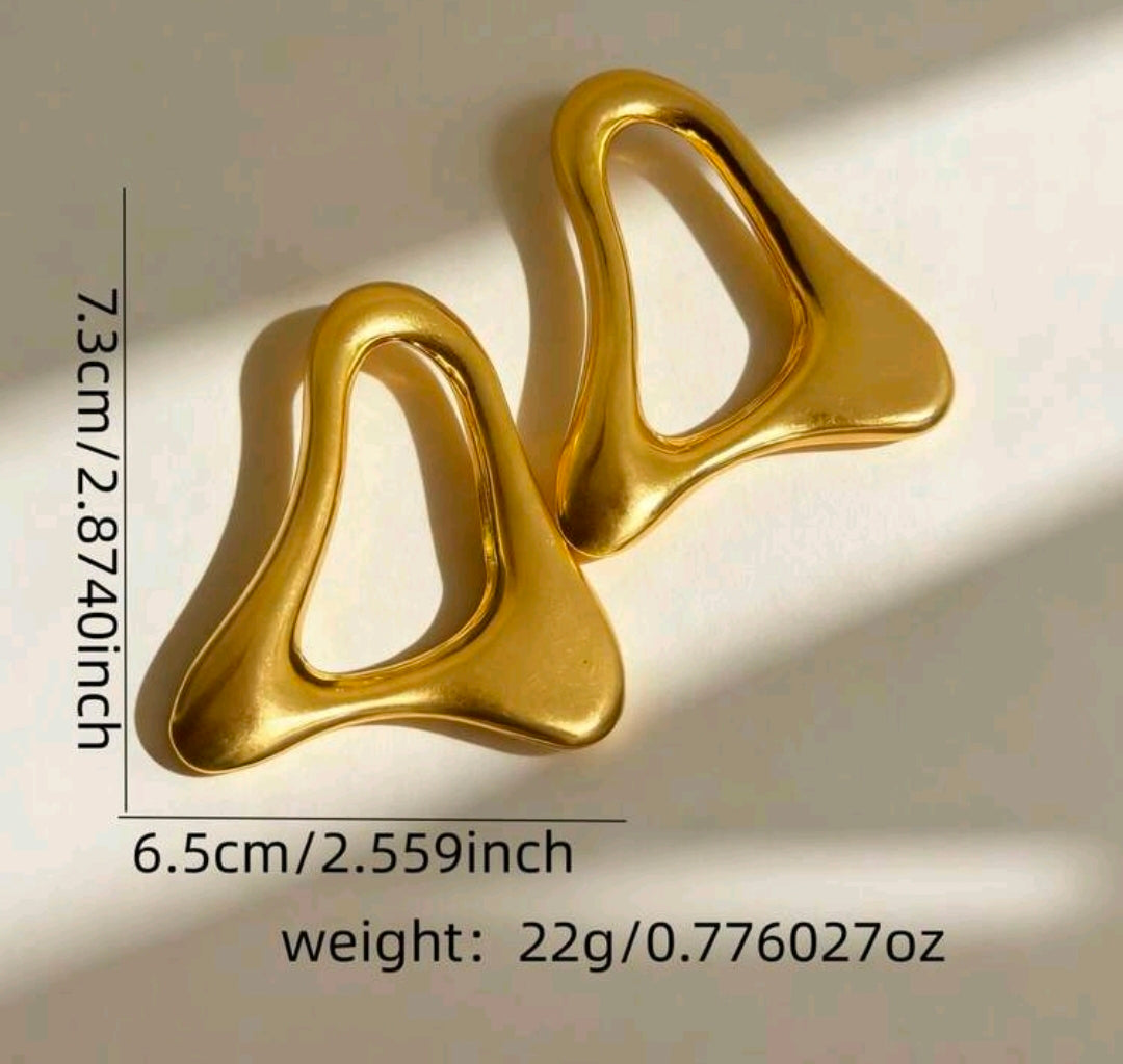 Sayless Triangle Stud Earrings