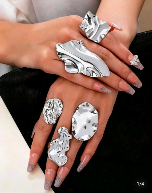 Charirty Ring Set