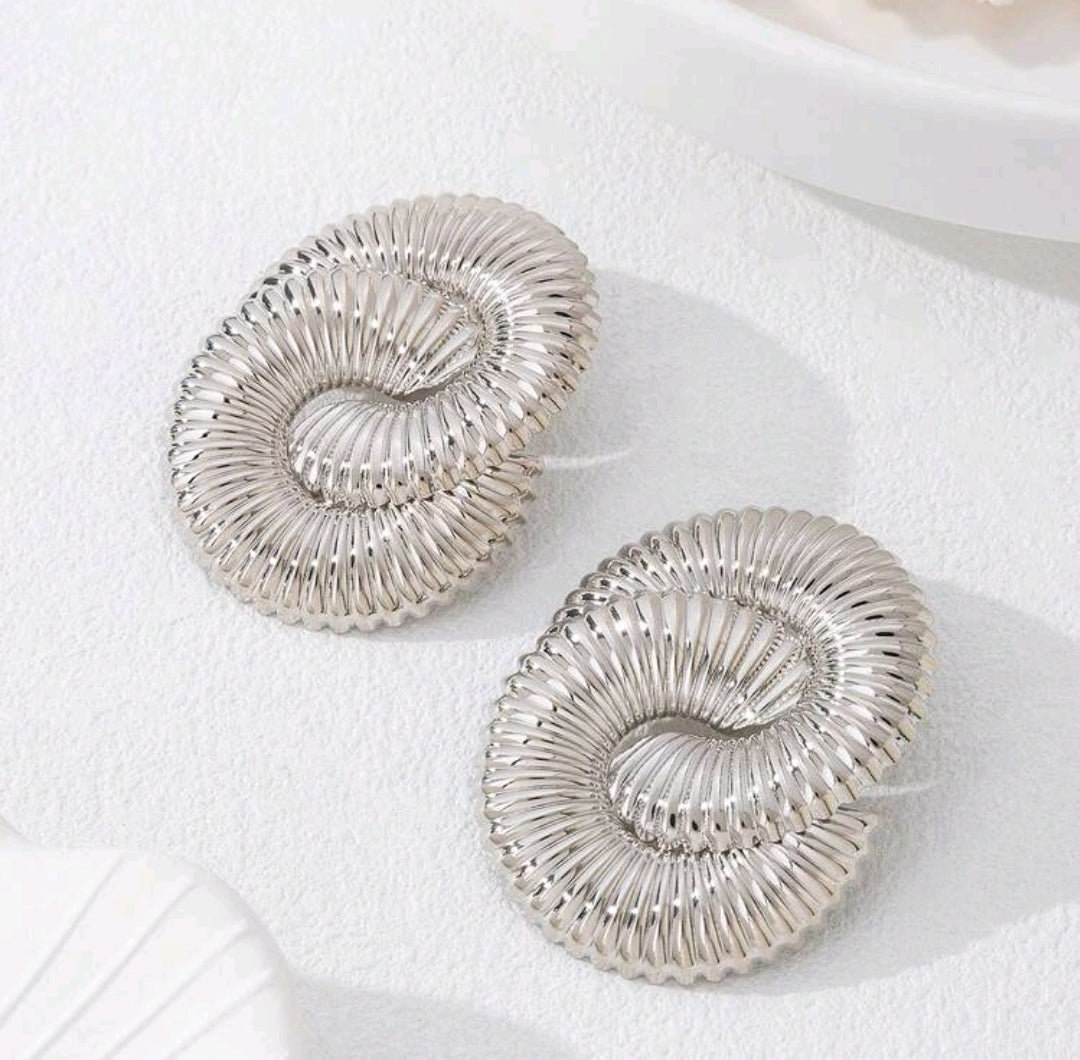 Knotless Stud Earrings