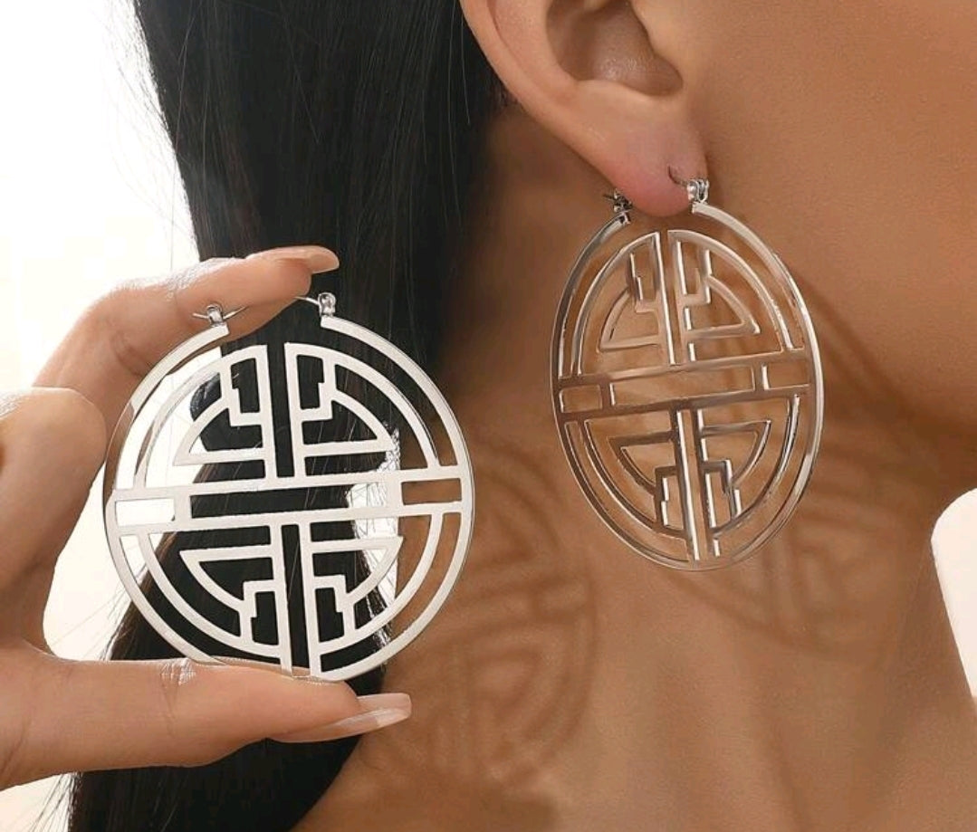 Geometric Hoops
