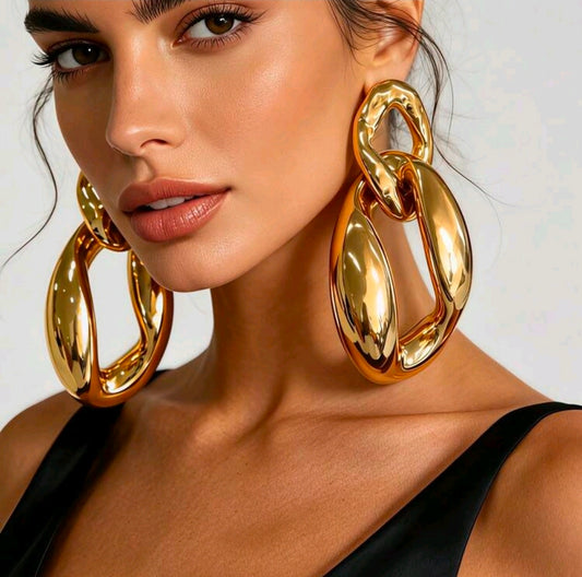 Lawreyne Oversized Link Earrings