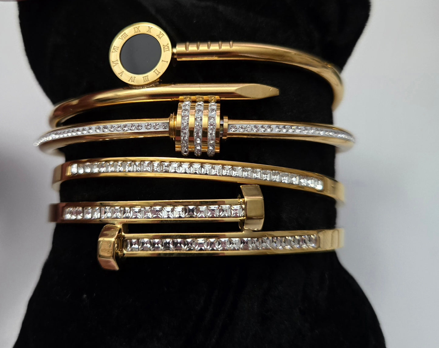 Gold Bracelet Stack (D)