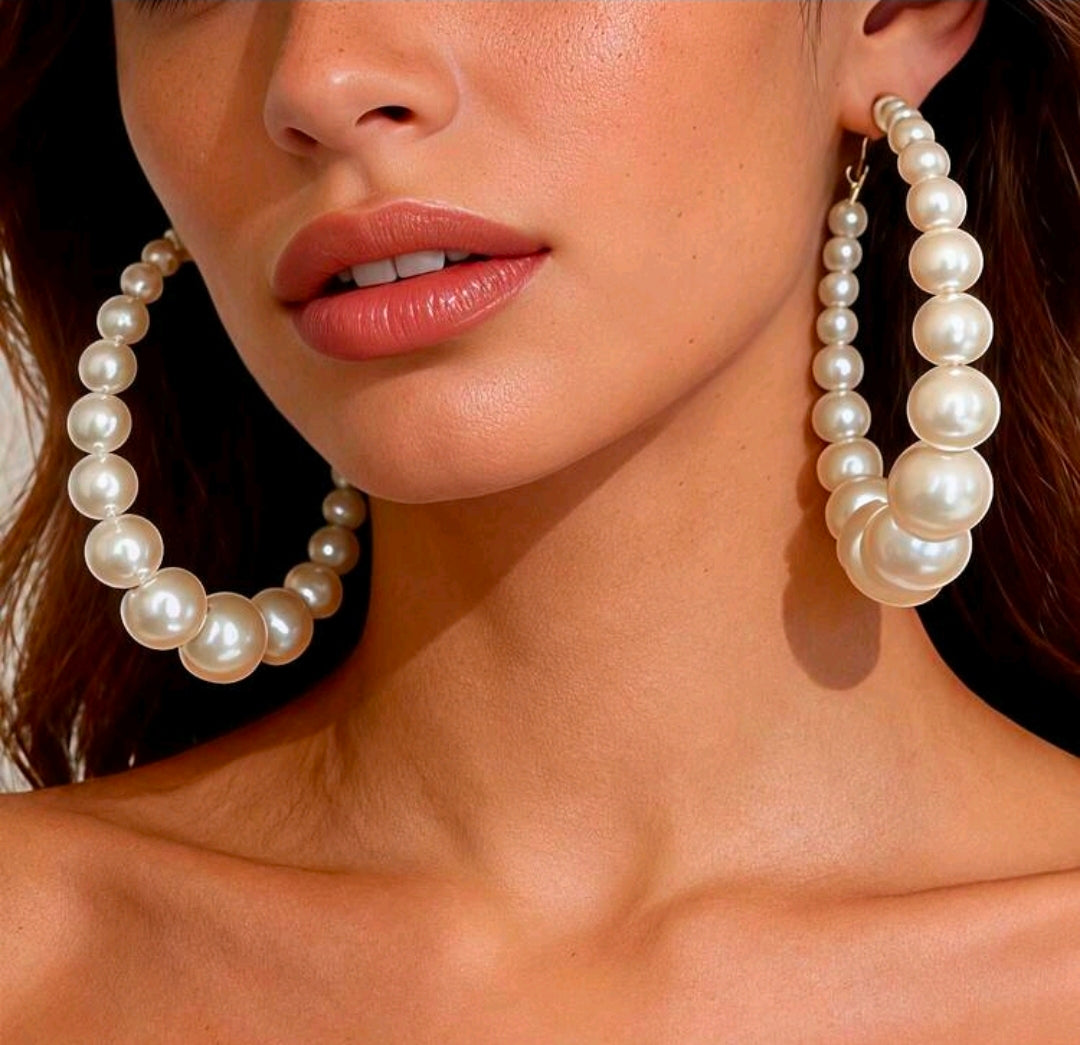 Amoura Pearl Hoops