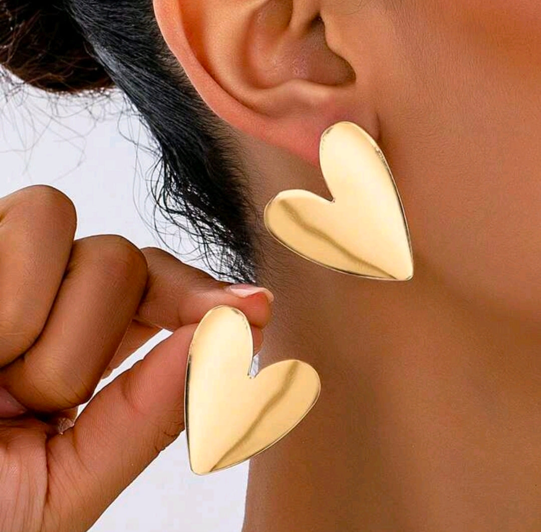 Calli Heart Studs