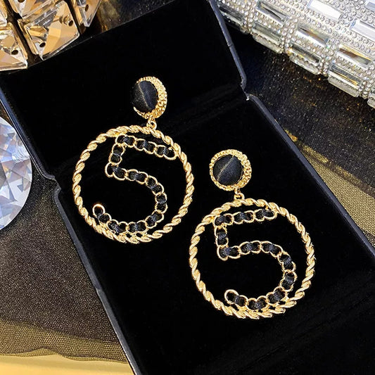 No. 5 Black Hoops