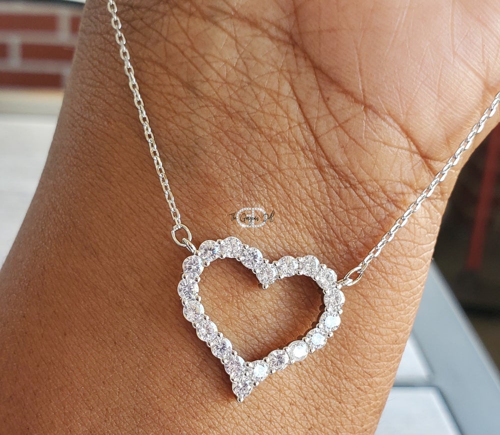 "Dazzling" Rhinestone Heart Necklace
